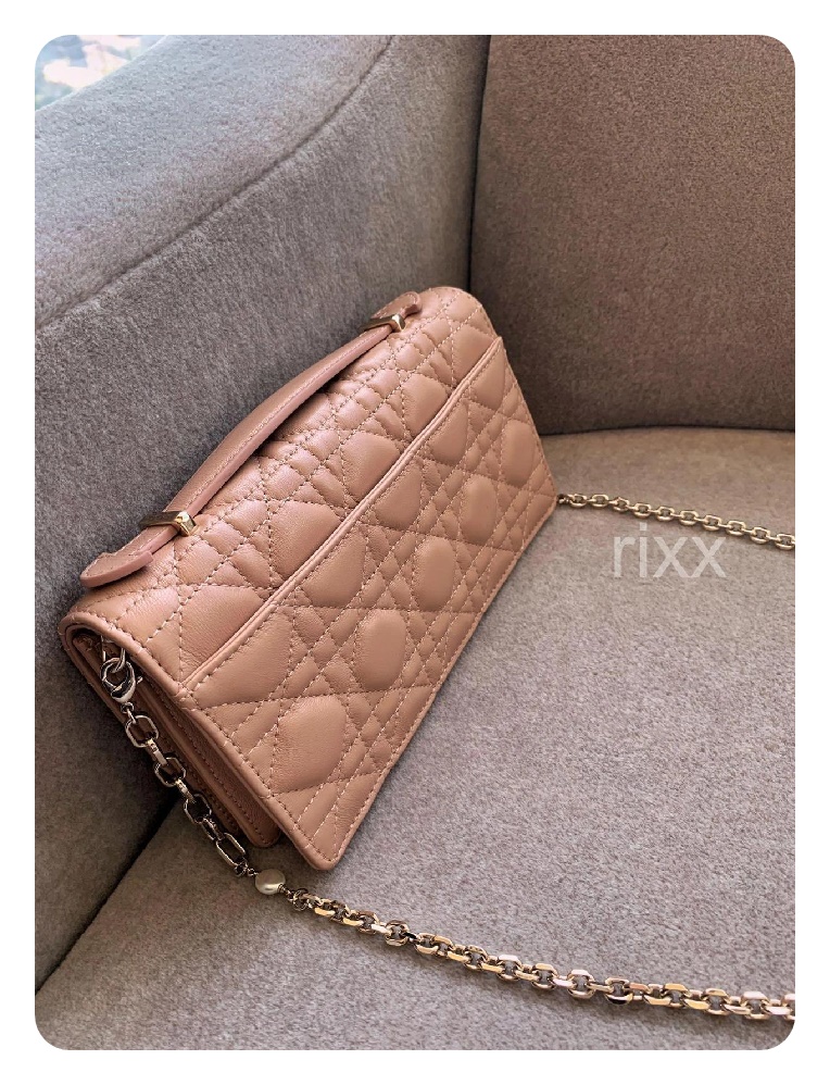 b06a2d427a2960f2ba75e877dc418336_1725083557_8563.jpg b06a2d427a2960f2ba75e877dc418336_1725083557_8563.jpg