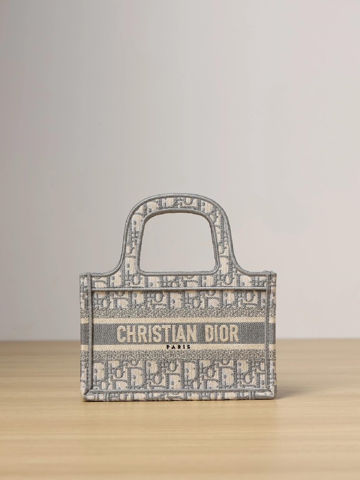 f799f6292cd84a44357606a7c3b084b2_1724903001_2483.jpg f799f6292cd84a44357606a7c3b084b2_1724903001_2483.jpg