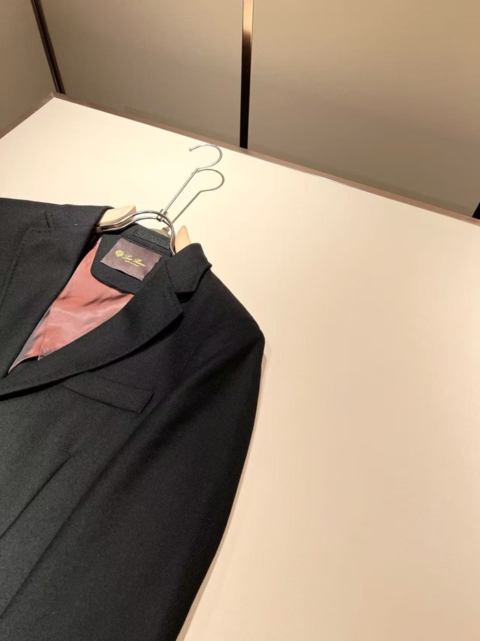 b98149324ded4859d4e14d3282c6a345_1756177657_8902.jpg b98149324ded4859d4e14d3282c6a345_1756177657_8902.jpg