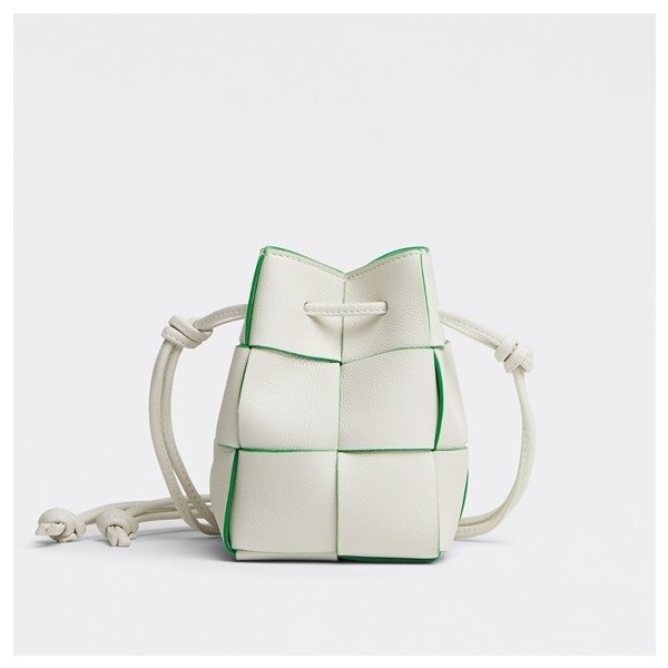 ✨보테가베네타 여성용  화이트 미니 버킷백 - Bottega Veneta Womens White Bucket Bag - bv0416x