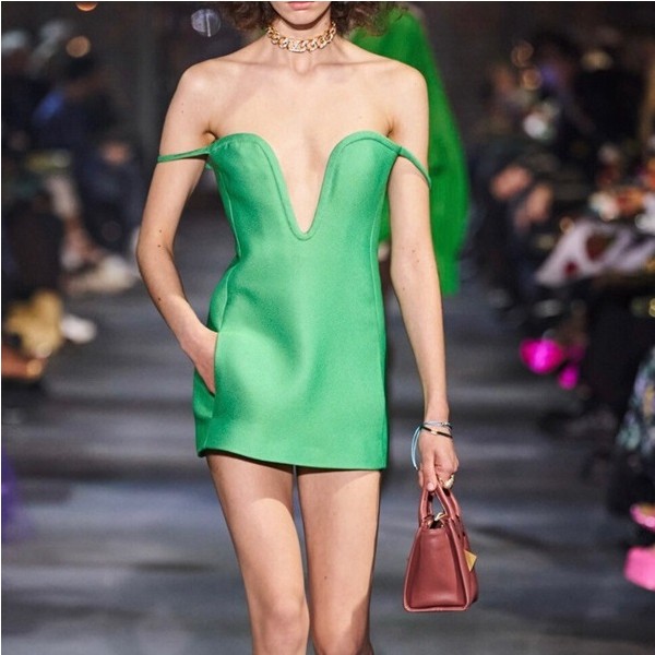 ✨발렌티노 여성 카멜 토트백 - Valentino Womens Camel Tote Bag - val330x