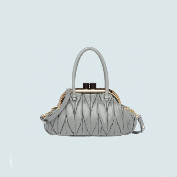 ✨미우미우 여성 그레이 크로스백 - Miumiu Womens Gray Cross Bag - miu276x