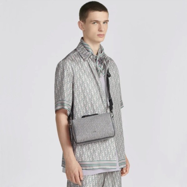 ✨디올 남성 그레이 크로스백 - Dior Mens Gray Cross Bag - di349x