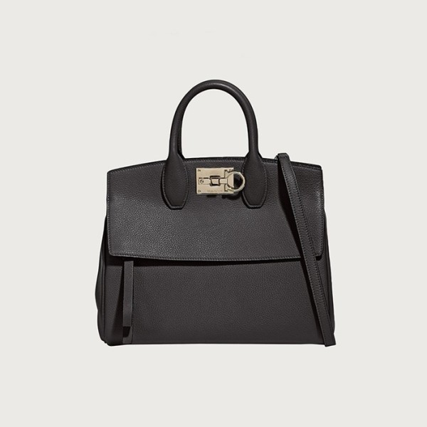 ✨페라가모 여성 블랙 크로스백 - Ferragamo Womens Black Cross Bag - sf40x
