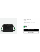 ✨보테가베네타 남성 카프스킨 카세트 카메라백 【매장-340만원대】 - Bottega Veneta Mens Black Cross Bag - bv132x