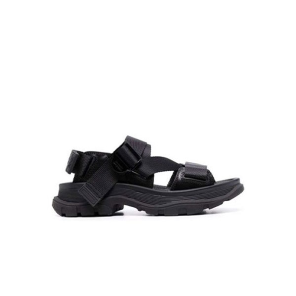 ✨알렉산더 맥퀸 남/녀 웹 스트랩 트레드 샌들【매장-110만원대】 - Alexander McQueen Unisex Black Sandals - aq01x
