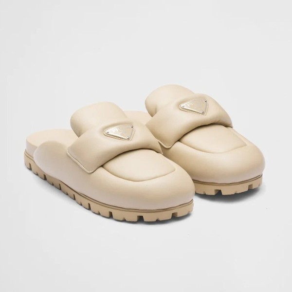 ✨프라다 여성 소프트 패딩 나파 가죽 사보 【매장-170만원대】 - Prada Womens Beige Mules - pr762x