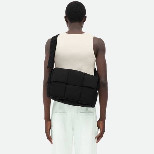 ✨보테가베네타 남성 블랙 크로스백 - Bottega Veneta Mens Black Cross Bag - bv233x