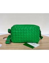 ✨보테가베네타 남성 그린 카메라백 - Bottega Veneta Mens Green Camera Bag - bv250x