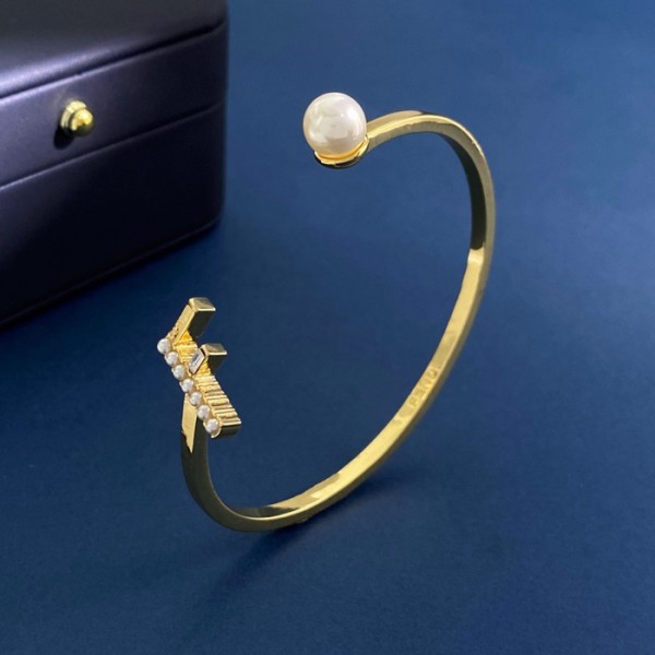 ✨펜디 여성 골드 팔찌 - Fendi Womens Gold Bangle - acc546x