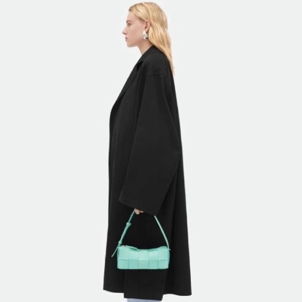 ✨보테가베네타 여성 블루 카세트백 - Bottega Veneta Womens Blue Cassette Bag - bvb109x