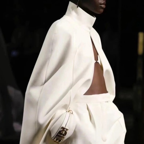 ✨펜디 여성 화이트 그라피 백 - Fendi Womens Graphy Bag - feb179x