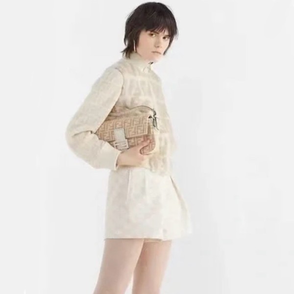 ✨펜디 여성 베이지 바게트 백 - Fendi Womens Baguette Bag - feb250x