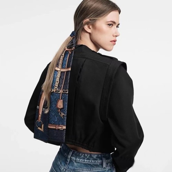 ✨루이비통 여성 네이비 미차 - Louis vuitton Womens Navy Scarf - acc1821x