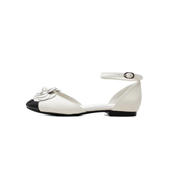 ✨샤넬 여성 까멜리아 화이트 샌들 - Chanel Womens White Sandals - chs357x