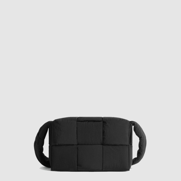 ✨보테가베네타 남/녀 스몰 패디드 테크 카세트 - Bottega veneta Unisex Small Padded Tech Cassette - bvb1650x
