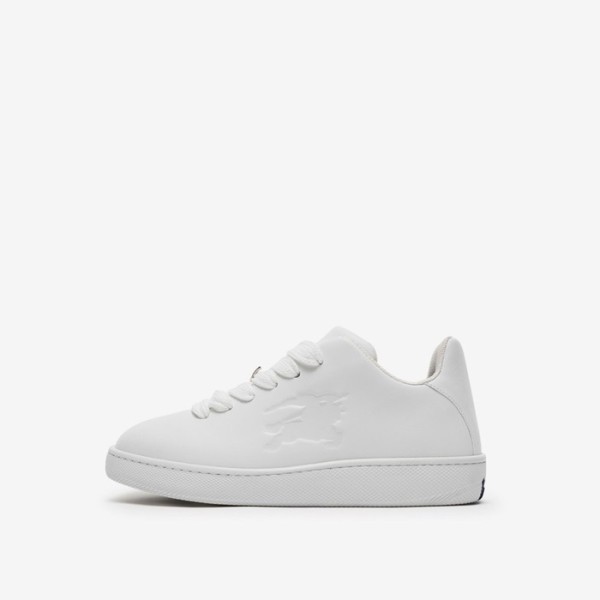 ✨버버리 남/녀 레더 박스 스니커즈 - Burberry Unisex White Sneakers - bus645x