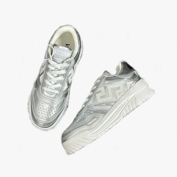 ✨베르사체 남성 실버 스니커즈 - Versace Mens Silver Sneakers - ves804x