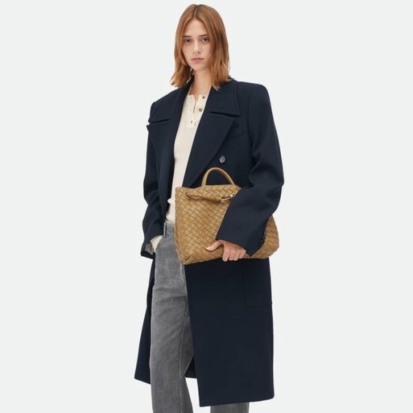 ✨보테가베네타 여성 베이지 안디아모 - Bottega Veneta Womens Andiamo - bvb2292x