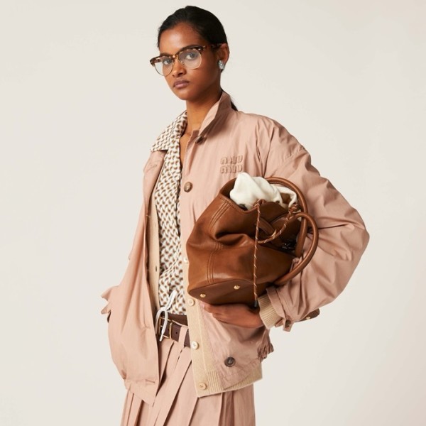 ✨미우미우 여성 아벙츄어 레더 백 - Miumiu Womens Aventure Bag - mib3209x