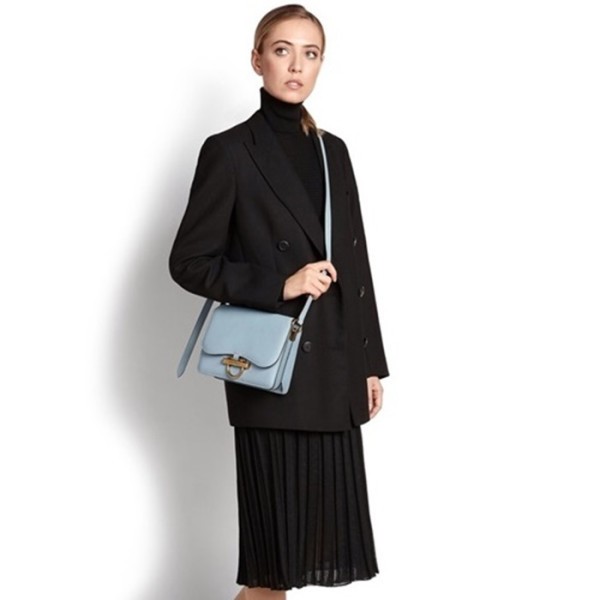 ✨페라가모 여성 간치니 플랩 조안백 - Ferragamo Womens Gancini Flap Bag - feb5431x