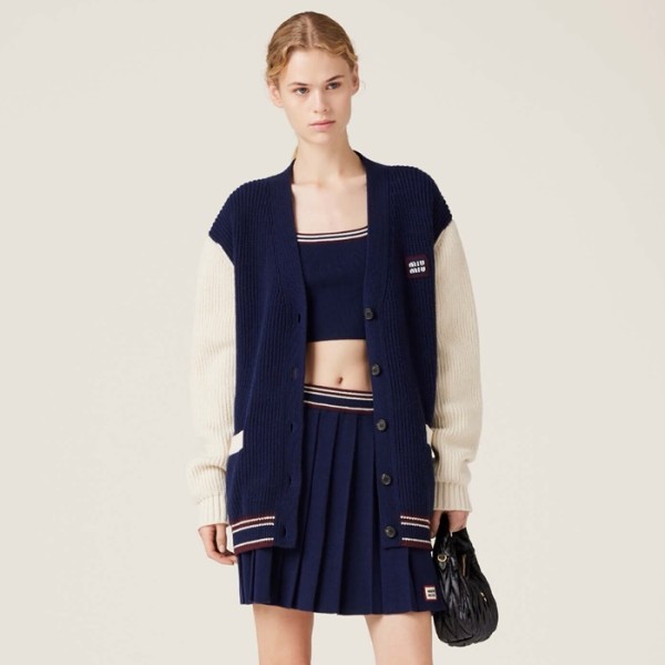 ✨미우미우 여성 브이넥 가디건 - Miumiu Womens V-neck Cardigan - mic7861x
