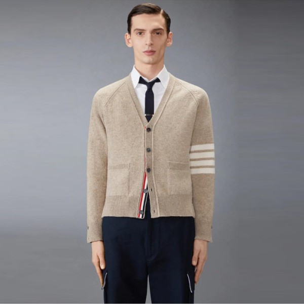 ✨톰브라운 남성 브이넥 가디건 - Thom Browne Mens V-neck Cardigan - thc12399x